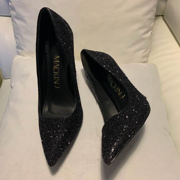 Black heels shoes. New - Picture 2 of 3